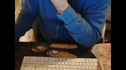 amslave4f online show from December 13, 1:22 pm