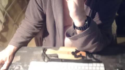 amslave4f online show from October 3, 7:46 am