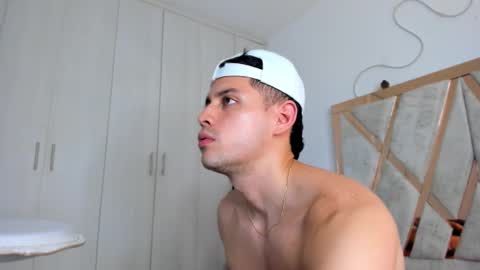 Snapshot of ander_perez chatting on October 24, 10:55 pm ANDER online show from October 24, 10:55 pm