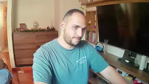 anditora online show from December 16, 6:04 pm