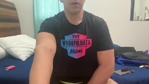 andres22uio online show from October 1, 6:56 pm