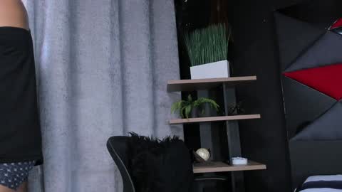 insta andres clark  online show from January 15, 6:29 pm