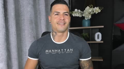 insta andres clark  online show from February 5, 6:04 pm