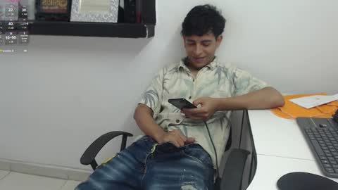 Snapshot of andressdean chatting on October 13, 10:16 pm Andres Dean online show from October 13, 10:16 pm