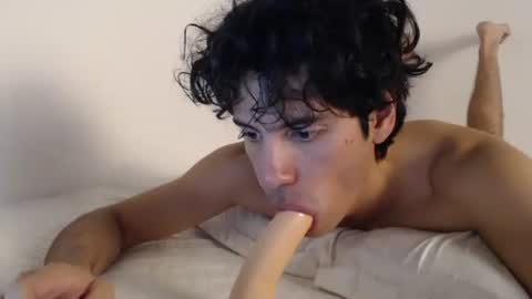 Andres Torres online show from February 25, 4:21 pm