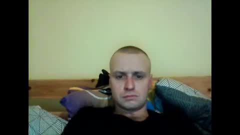 andrew3356577 online show from February 16, 5:04 pm