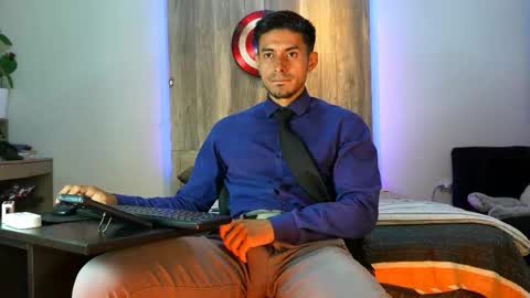 Andrew online show from February 4, 1:55 am