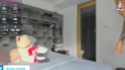 Andrew M. online show from November 11, 5:07 pm