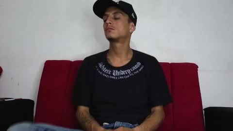 andrew online show from April 18, 2:24 am