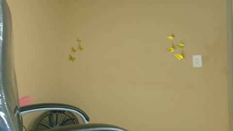 andrewdemon online show from April 18, 2:18 pm