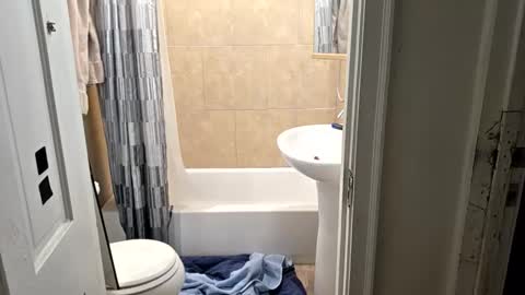 andrewo4277 online show from March 31, 11:01 am