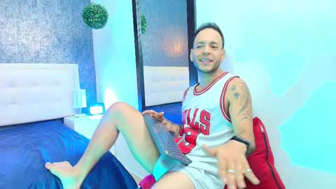   online show from February 15, 1:49 pm