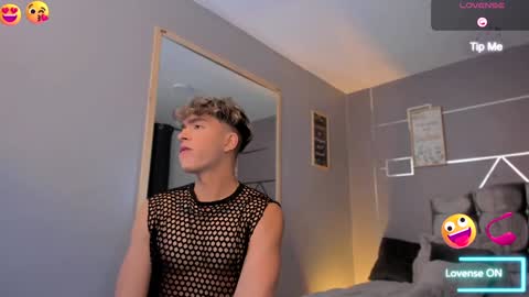 Snapshot of andrius_24 chatting on February 5, 1:00 pm online show from February 5, 1:00 pm