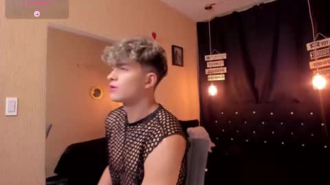 Snapshot of andrius_24 chatting on February 24, 1:21 pm online show from February 24, 1:21 pm