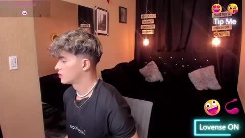 Snapshot of andrius_24 chatting on March 8, 6:03 pm online show from March 8, 6:03 pm