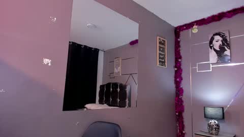 Snapshot of andrius_24 chatting on December 3, 2:05 pm online show from December 3, 2:05 pm