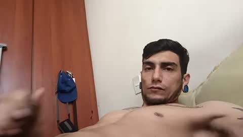 Snapshot of andsexbi69 chatting on October 21, 1:47 pm andsexbi69 online show from October 21, 1:47 pm