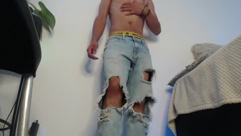 Andy online show from December 4, 7:34 pm