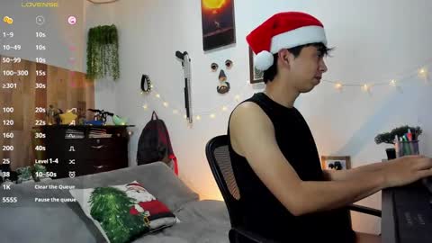 andy_guez_11 online show from December 22, 10:17 am