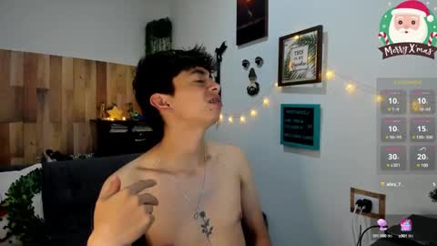andy_guez_11 online show from December 28, 10:47 am