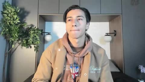 Andy Joy  online show from April 21, 11:38 am