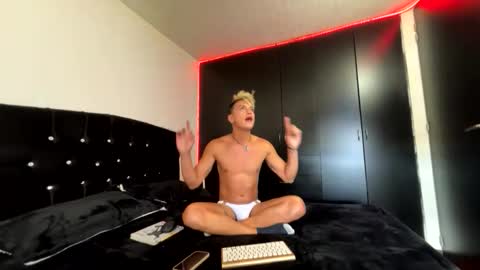 Its Andy Bitch online show from April 8, 9:01 pm