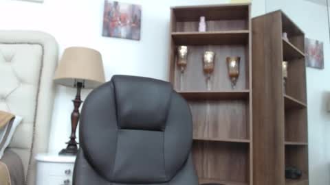 andyxibrat online show from April 8, 11:53 am