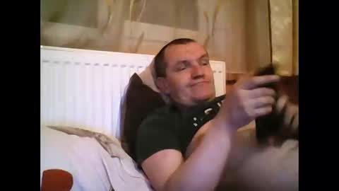 Angel online show from April 9, 7:20 pm