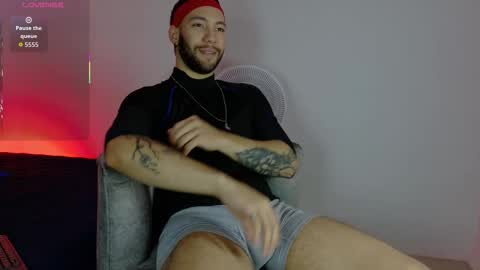 angel_kyrozz online show from March 11, 7:21 pm