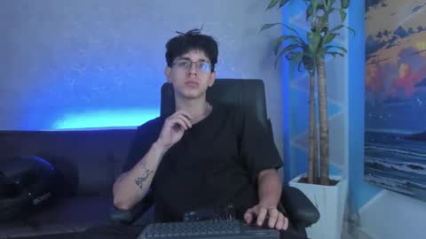 angel_scott2 online show from March 2, 11:28 am