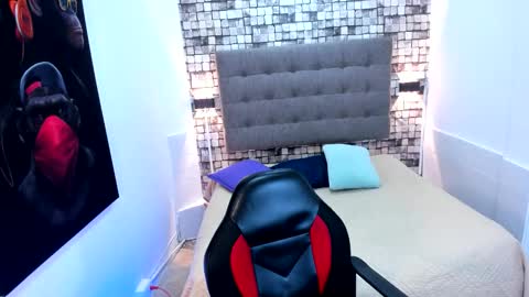 Angel Silver online show from December 17, 9:21 pm