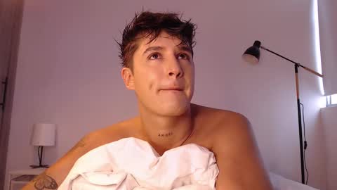 Angel online show from November 9, 8:13 pm