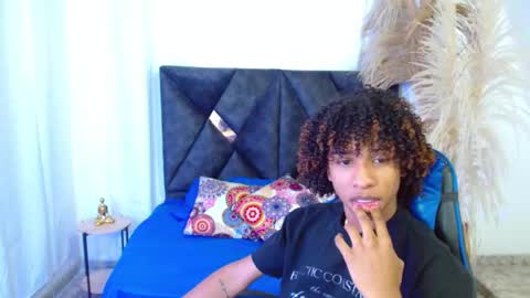 Angel online show from March 19, 9:18 pm