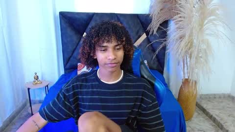 Angel online show from April 7, 8:09 pm