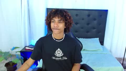 Angel online show from February 26, 10:11 pm