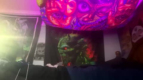 angusbone01 online show from September 10, 8:13 am