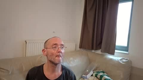 growalot online show from December 3, 9:04 am