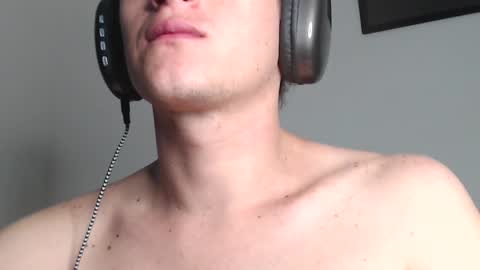 leon online show from January 18, 8:40 pm