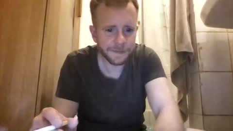 Anthony77228 room online show from April 18, 7:58 pm