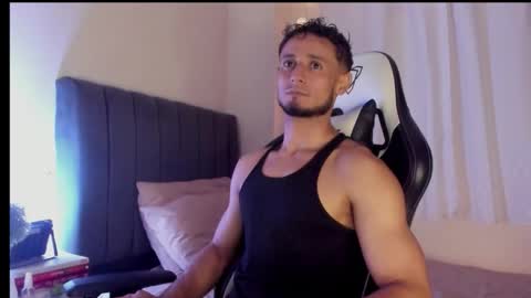 Snapshot of anthony_lewis_ chatting on September 18, 6:48 am Adonys Creeb online show from September 18, 6:48 am