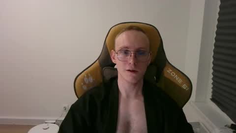 anthonythorn online show from October 19, 9:51 pm