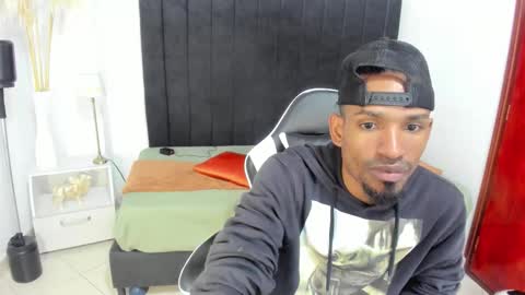       online show from November 12, 11:53 pm