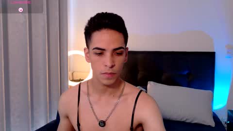 Snapshot of aodaboyy chatting on October 19, 1:03 pm aodaboy online show from October 19, 1:03 pm