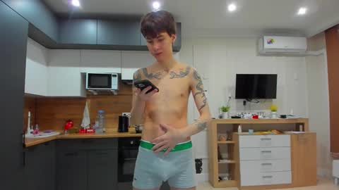 aplant_ online show from March 9, 5:07 pm