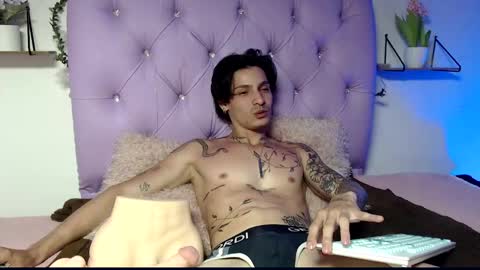 Apolo online show from February 18, 5:33 pm