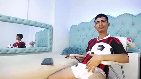 Apolo Richards online show from February 7, 8:58 pm