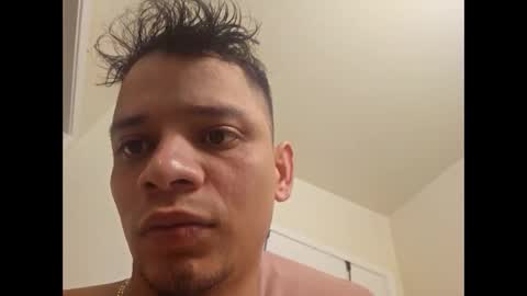 Snapshot of arnold69f chatting on February 26, 1:43 am arnold69f online show from February 26, 1:43 am