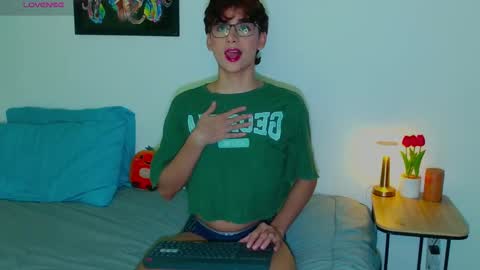 Snapshot of arnold_laurent chatting on September 18, 7:32 am Arnold online show from September 18, 7:32 am