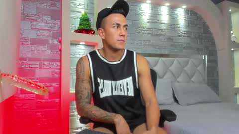 ARON BOLT online show from December 27, 1:39 pm