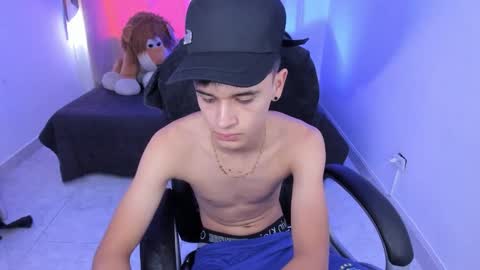 Aaron online show from March 4, 8:27 pm